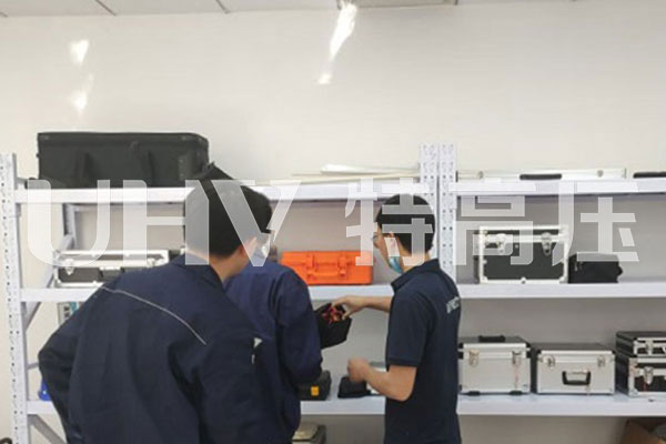 特高壓為天津一家做預防性試驗公司提供售后服務(圖1)